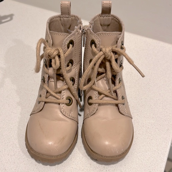 Old navy toddler girls zip up boots - Picture 2 of 6